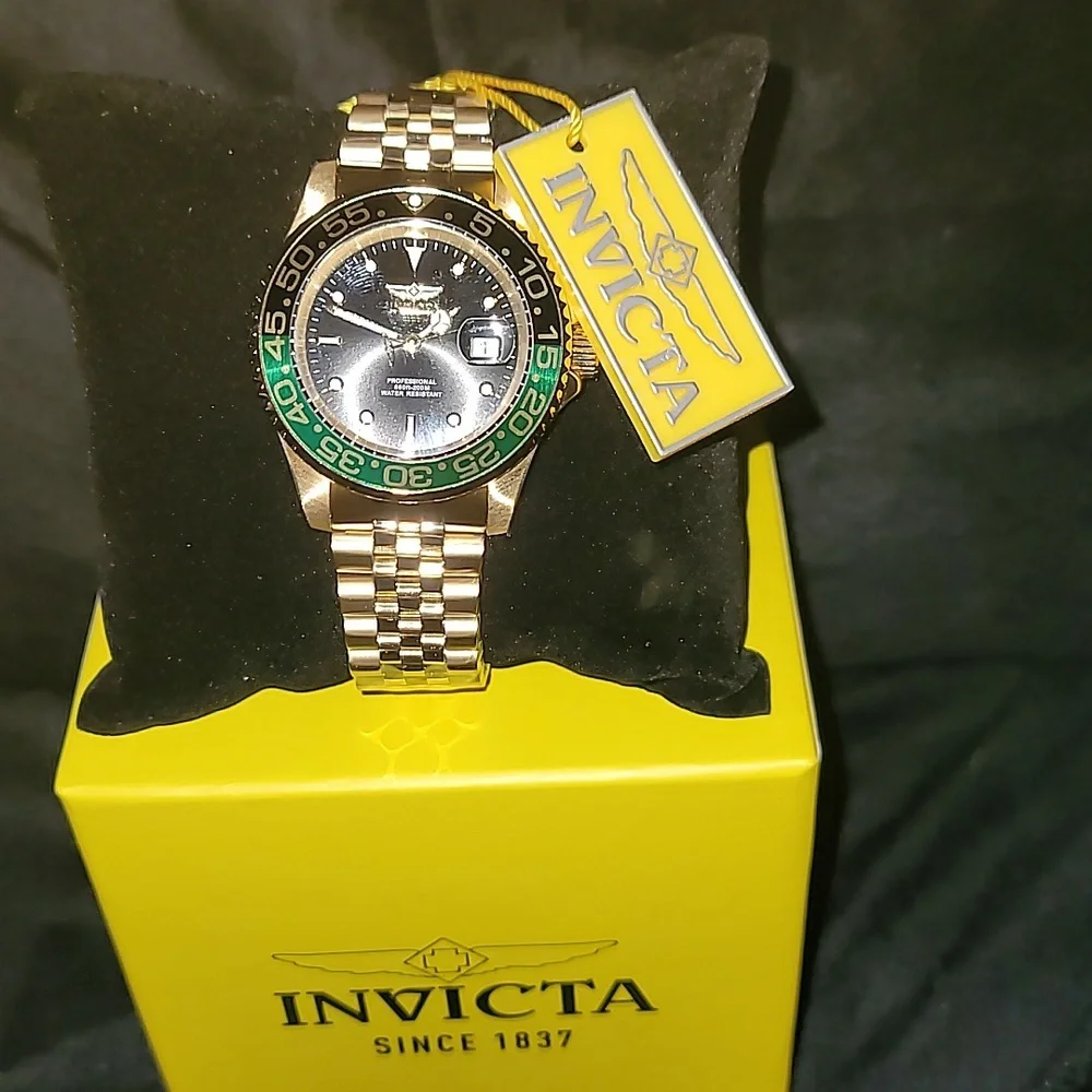 NEW NIB‎ Invicta Pro Diver Mens Model 44526 - Men's Watch Quartz Gold Green 200m